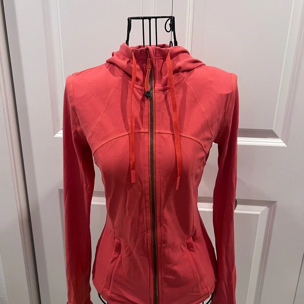 NEW WITHOUT TAGS lululemon Coral Hooded define Jacket - Picture 1 of 8